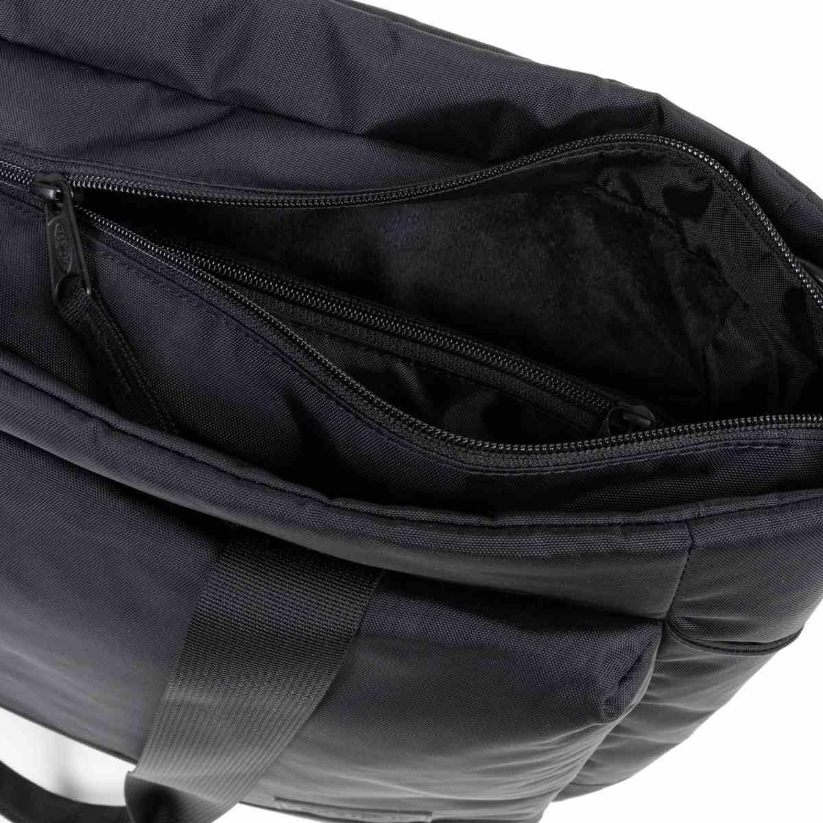 Eastpak cnnct f satch - borsa a tracolla media con custodia per laptop, porta bottiglia e passante per trolley